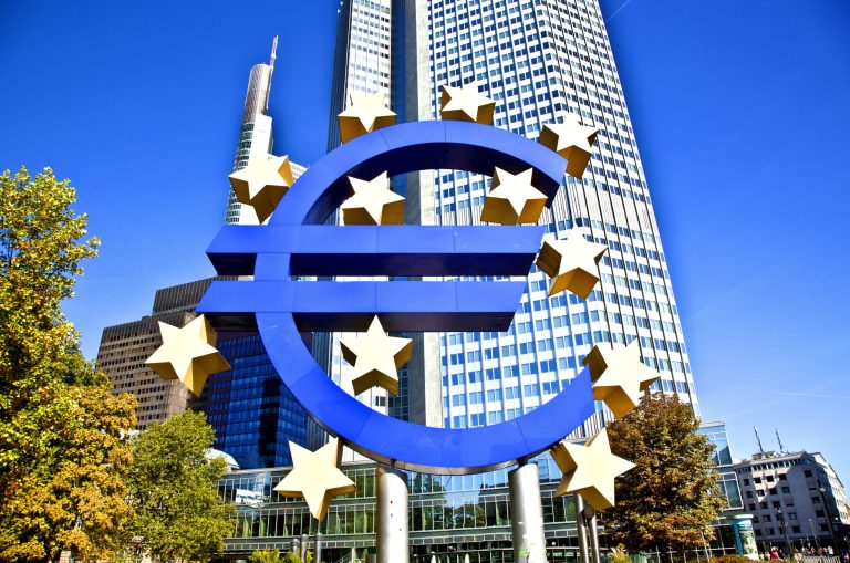 EUR/USD forecast: signal and analysis ahead of ECB decision